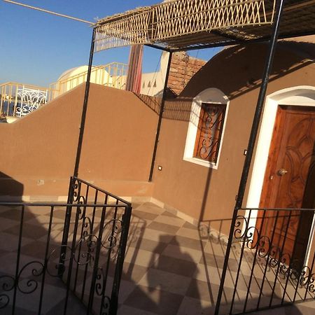 The Brown House Apartment Луксор Екстериор снимка
