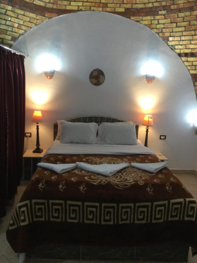 The Brown House Apartment Луксор Екстериор снимка